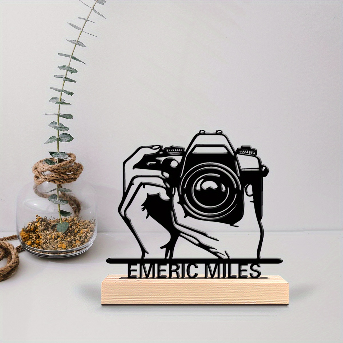 Personalisierte Emric Miles Ka – Photography Vintage Bewertung und Preis